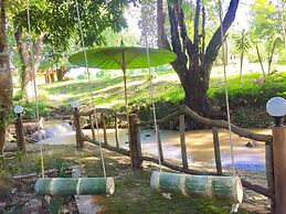 The Creek Garden Resort Huainamrin