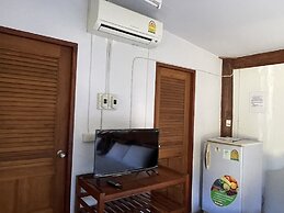 The Creek Garden Resort Huainamrin