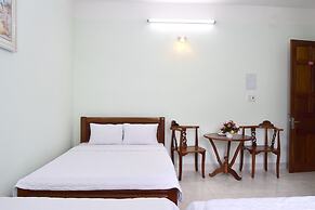 Khach San Huong Giang