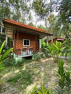 Khaosok Bamboo Huts Resort