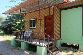 Khaosok Bamboo Huts Resort