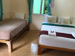 Khaosok Bamboo Huts Resort