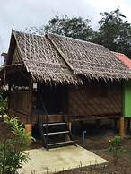 Khaosok Bamboo Huts Resort