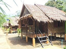 Khaosok Bamboo Huts Resort