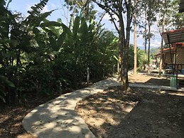 Khaosok Bamboo Huts Resort