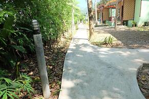 Khaosok Bamboo Huts Resort