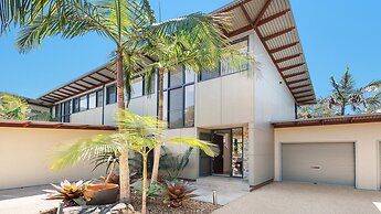 Your Luxury Escape - Kiah 11 Beach House