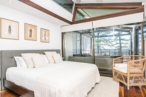 Your Luxury Escape - On The Bay