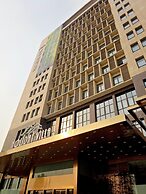 Holiday Villa Hotel & Residence