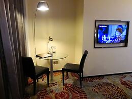 Holiday Villa Hotel & Residence