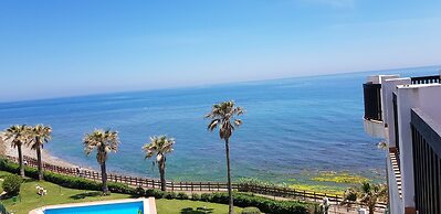 Exquisite Calahonda Beach Studio