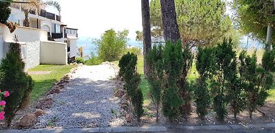 Exquisite Calahonda Beach Studio