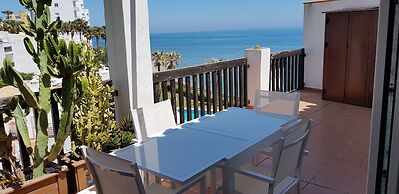 Exquisite Calahonda Beach Studio