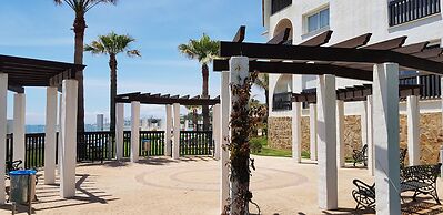 Exquisite Calahonda Beach Studio