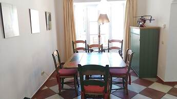 Spacious Family Benahavis Retreat