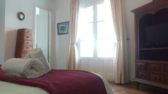 Spacious Family Benahavis Retreat