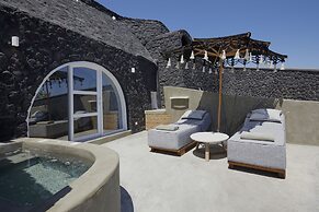 Theano Cave Suites & Villas