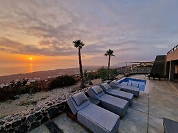 Theano Cave Suites & Villas