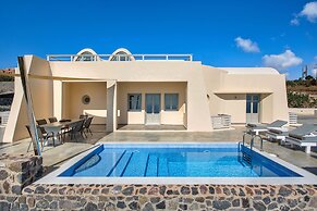 Theano Cave Suites & Villas