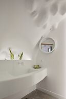 Theano Cave Suites & Villas