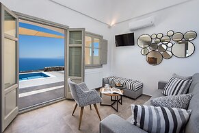 Theano Cave Suites & Villas