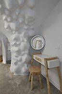 Theano Cave Suites & Villas