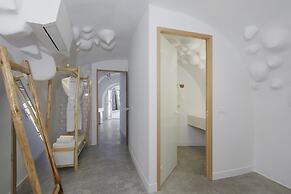 Theano Cave Suites & Villas