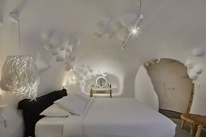 Theano Cave Suites & Villas