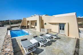 Theano Cave Suites & Villas