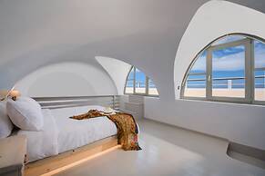 Theano Cave Suites & Villas