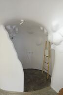 Theano Cave Suites & Villas