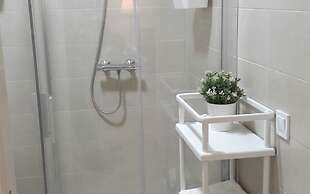 Perla V | 5  Pax | First Line | 2254-AW