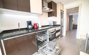 Myramar | 7 Pax | Parque de Poniente | 4724-KPAW