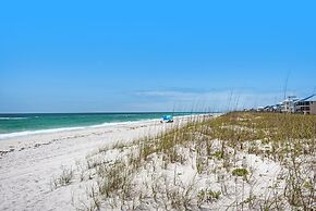 Sea Side 4 Bedroom Townhouse by RedAwning