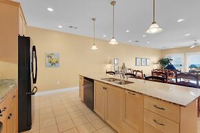 Sea Side 4 Bedroom Townhouse by RedAwning