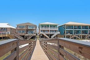 Sea Side 4 Bedroom Townhouse by RedAwning