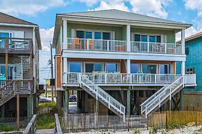 Sea Side 4 Bedroom Townhouse by RedAwning