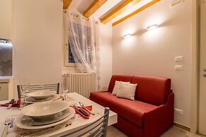 Bragora 3524 Between S. Marco & Biennale