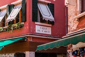 Bragora 3524 Between S. Marco & Biennale