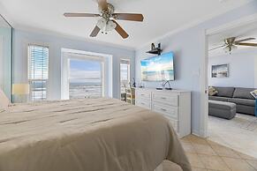 Seascape 2211 2 Bedroom Condo by RedAwning