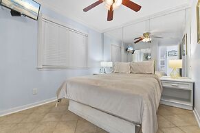 Seascape 2211 2 Bedroom Condo by RedAwning