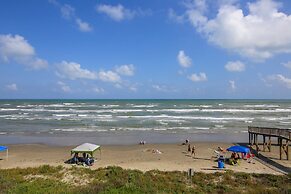 Seascape 2211 2 Bedroom Condo by RedAwning