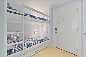 Seascape 2211 2 Bedroom Condo by RedAwning