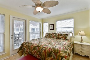 Seascape 2301 2 Bedroom Condo by RedAwning