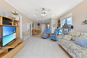 Seascape 1311 2 Bedroom Condo by RedAwning