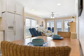 Seascape 1311 2 Bedroom Condo by RedAwning