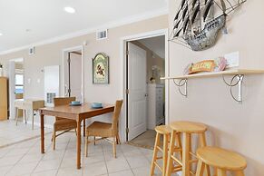 Seascape 1311 2 Bedroom Condo by RedAwning