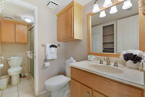 Seascape 1311 2 Bedroom Condo by RedAwning