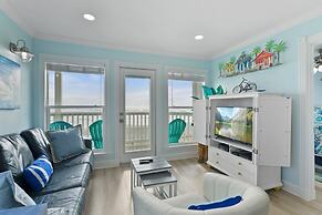 Seascape 2114 2 Bedroom Condo by RedAwning