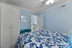 Seascape 2114 2 Bedroom Condo by RedAwning